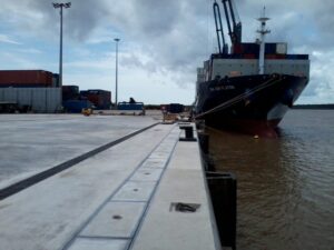 16 poutre de couronnement et terre-plein terminés